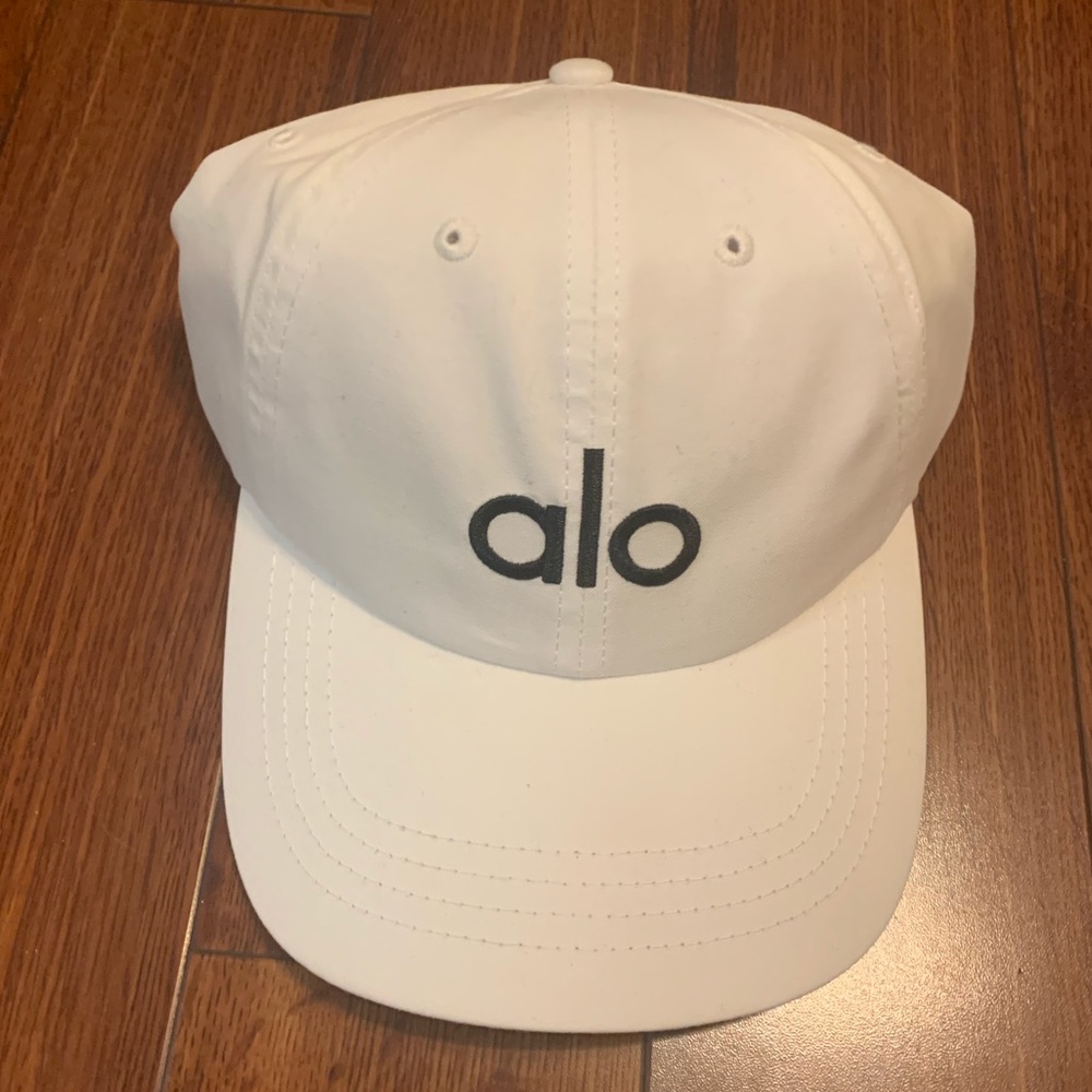 White Alo Yoga Baseball Hat | Dad Hat